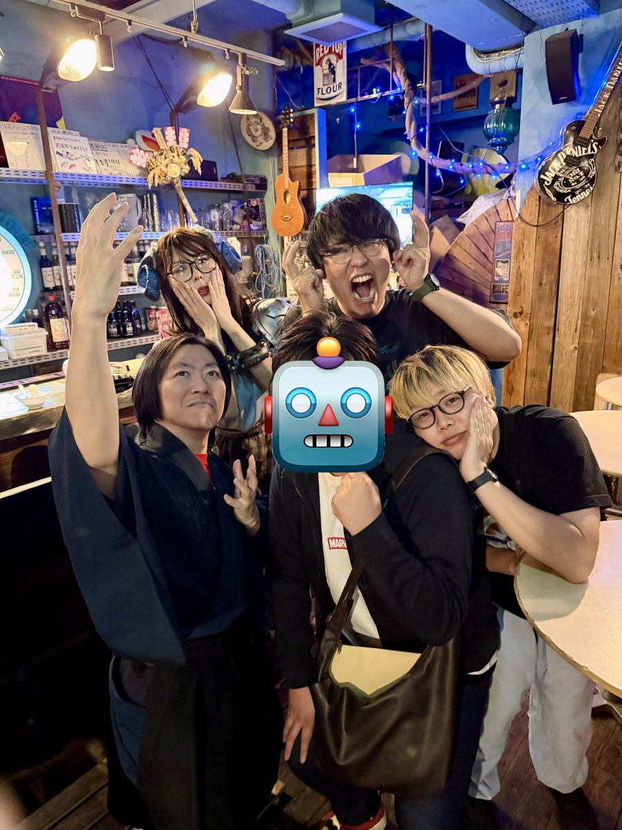 pachi_quest27's tweet photo. #しゃべんじゃーず ウルトロン特集面白かった！
ウルトロンがほぼ自分の中でギャグキャラ化した😂
ヴィジョンと初代ヒューマントーチのエピソードに感動！
これは続きが気になりますね

いちごさんのコスプレの造形がすごすぎて、製作の話しが興味深すぎた https://t.co/2vRlmq7msD