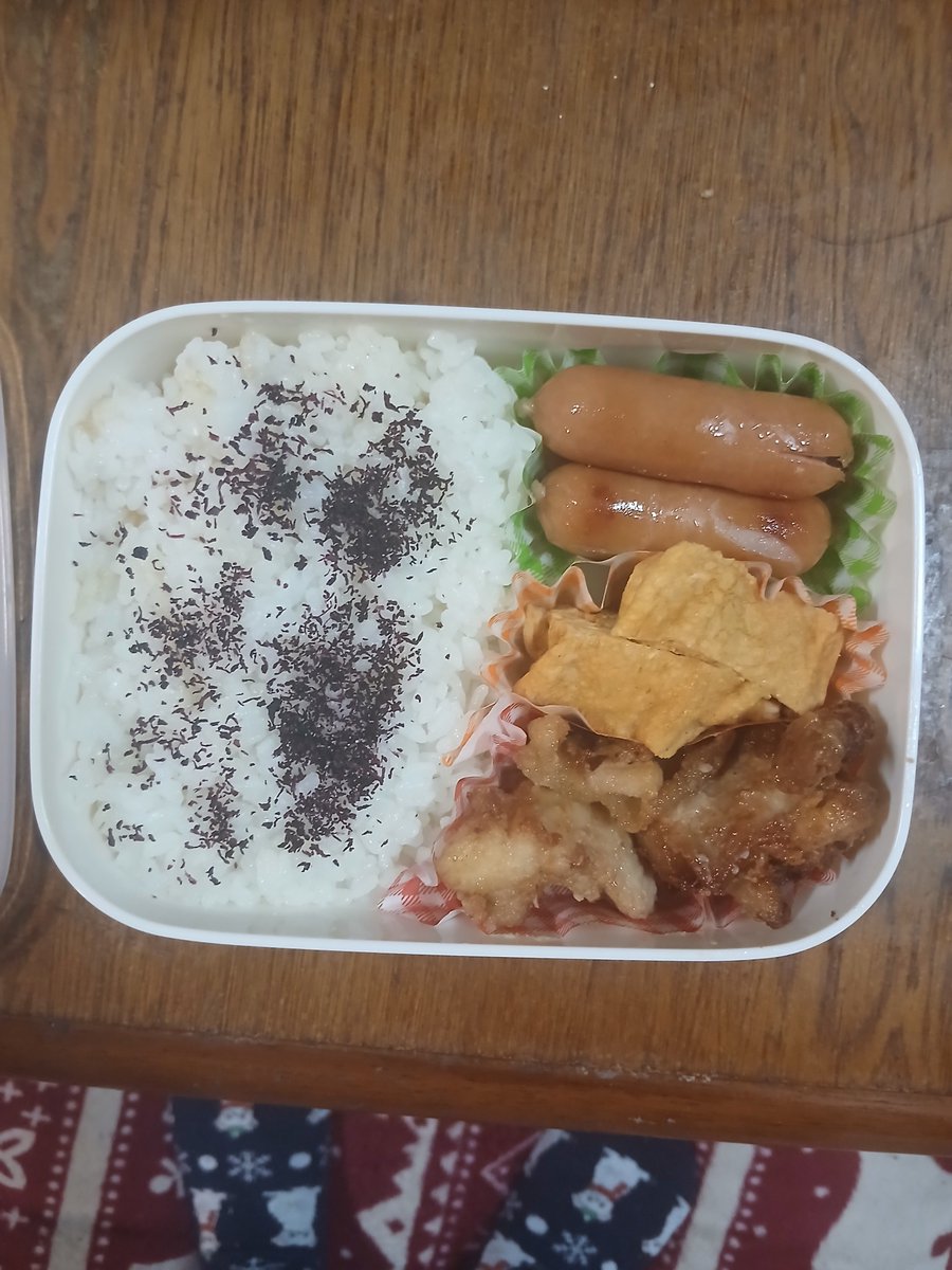 Kani20070201's tweet photo. またまたお弁当を作りました😊
卵焼きが上手にできました👏✨️ https://t.co/bOWbxJWero