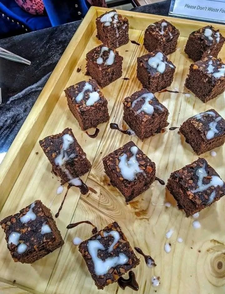 PapiOnyxxx's tweet photo. Want some fresh brownies?💦
📍Biñan https://t.co/Ud7QzmvuiQ
