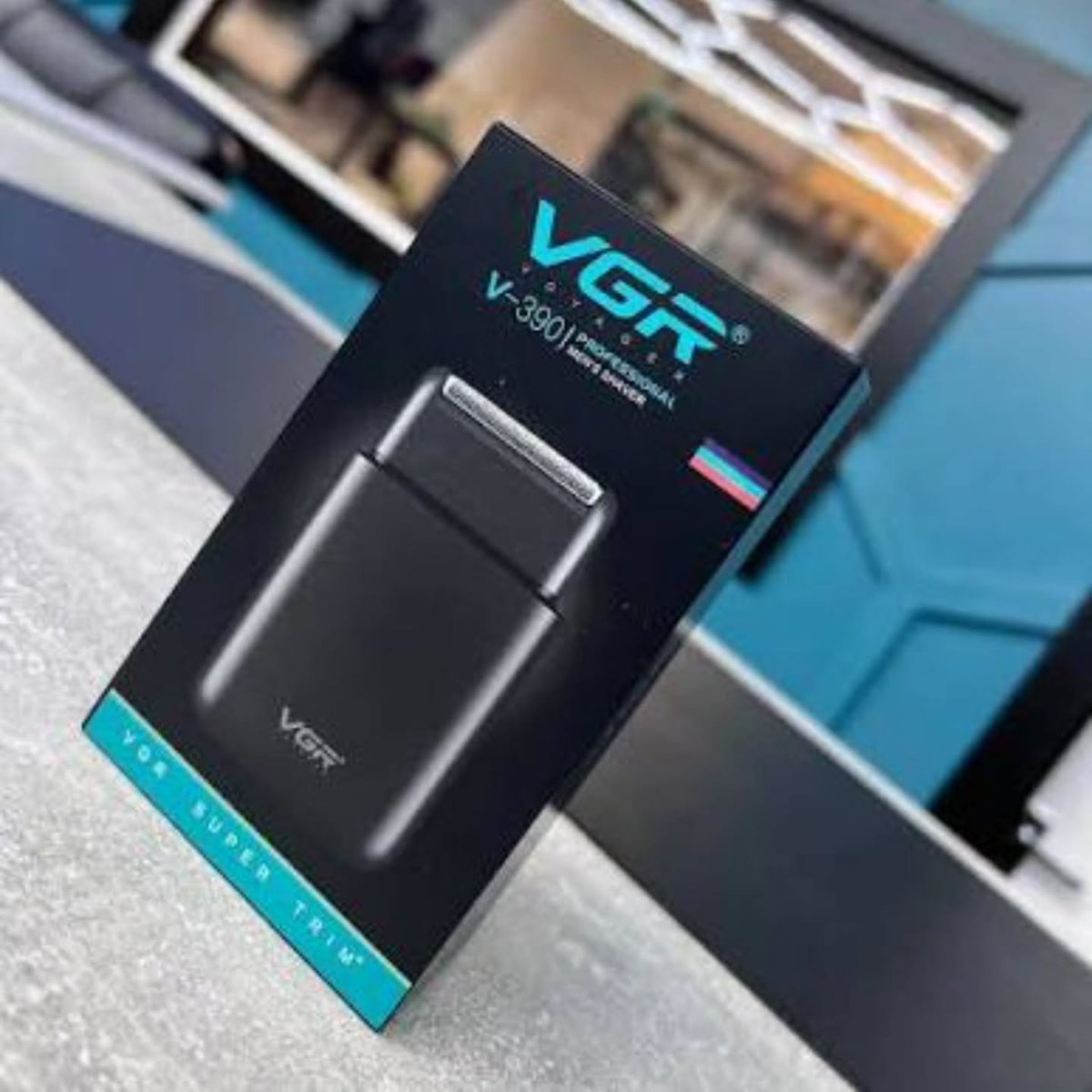 AlphonsoWhiddon's tweet photo. VGR Men’s Shavers in Jordan. Experience precision, power, and comfort with sharp blades, long battery life, and professional results at home. Visit our Sweifieh shop or order via the INDOLA STORES app. WhatsApp: 0797777277 https://t.co/yFXM6Qu5vY