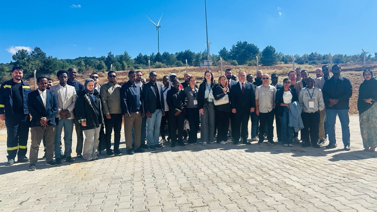 SIMADUniversity's tweet photo. As part of the Erasmus+ @ReadProjectorg training in Türkiye, SIMAD University representatives visited Dost Enerji, gaining practical insights into wind energy operations and grid integration to support renewable energy education in Somalia.
#SIMADUniversity #READProject #ErasmusPlus