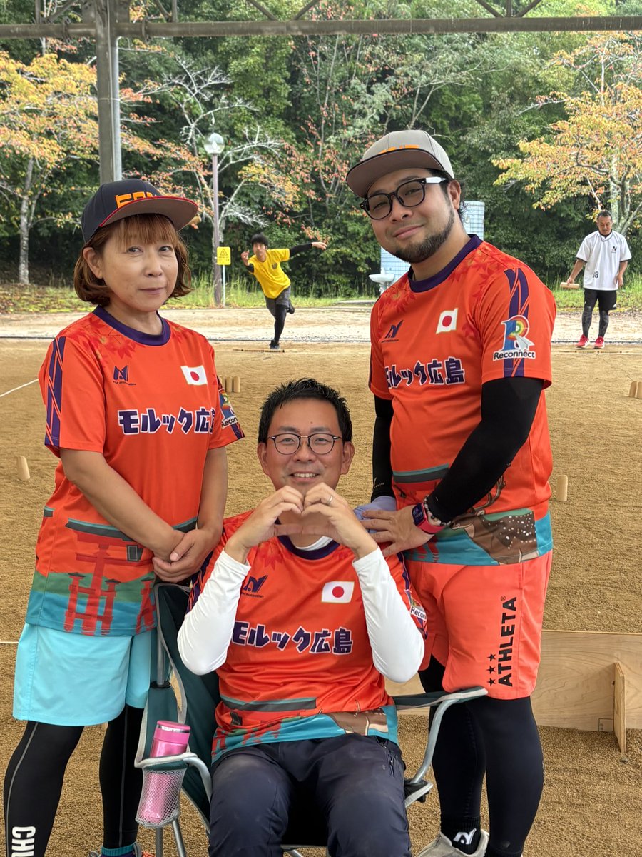 molkkyhiroshima's tweet photo. 今日はレインボークラッシュ🌈に参加。
予選６位通過も優勝には及ばず🥲記念に家族写真風で😆#ゆかさんありがと https://t.co/QqkOEttXTj