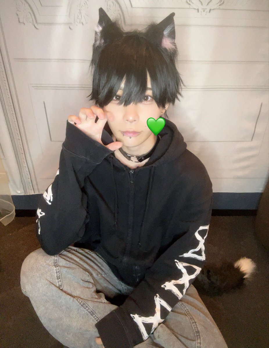 naru___neo's tweet photo. アニマルイベ最終日❕🐈‍⬛
会いたいです💚

#男装 https://t.co/SeHg5xi7RD