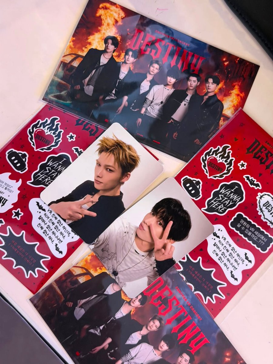 Kitty8542's tweet photo. wtt / หาแลก
เรา : นิกิ ซอนอู
คุณ : จองวอน 2 ใบ

#ตลาดนัดenhypen
#ช่วยมาBITEMEที่เมเจ้อ
#ENHYPEN_VRConcert
#ENHYPEN_VR_CONCERT_DESTINY https://t.co/p1Gb7qOcy1