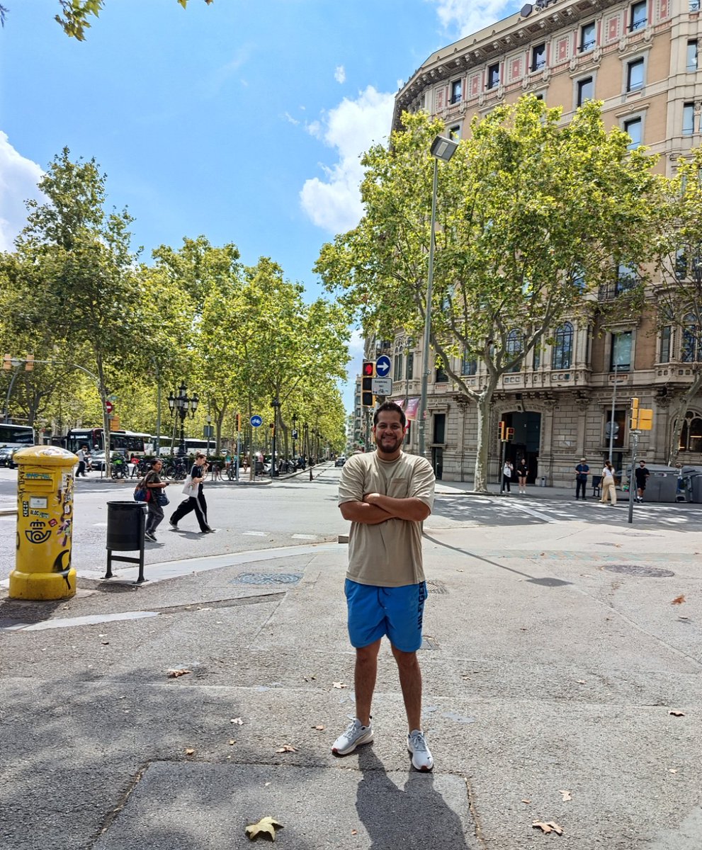 J_Rveliz's tweet photo. Bon dia a tothom 🇪🇦 https://t.co/7JD0pKYYuV