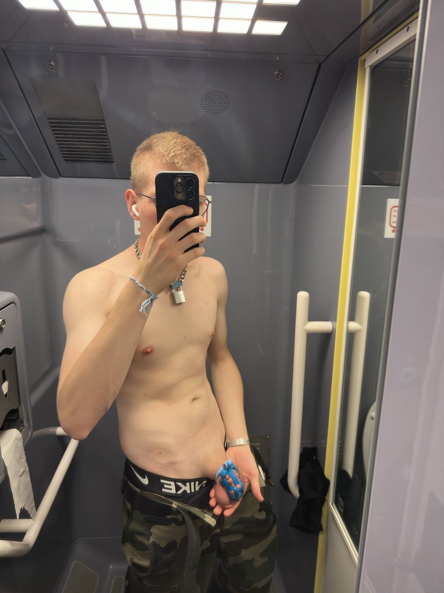 sub_Artyx's tweet photo. Qui dit train dit !? https://t.co/MgbjtAELqt