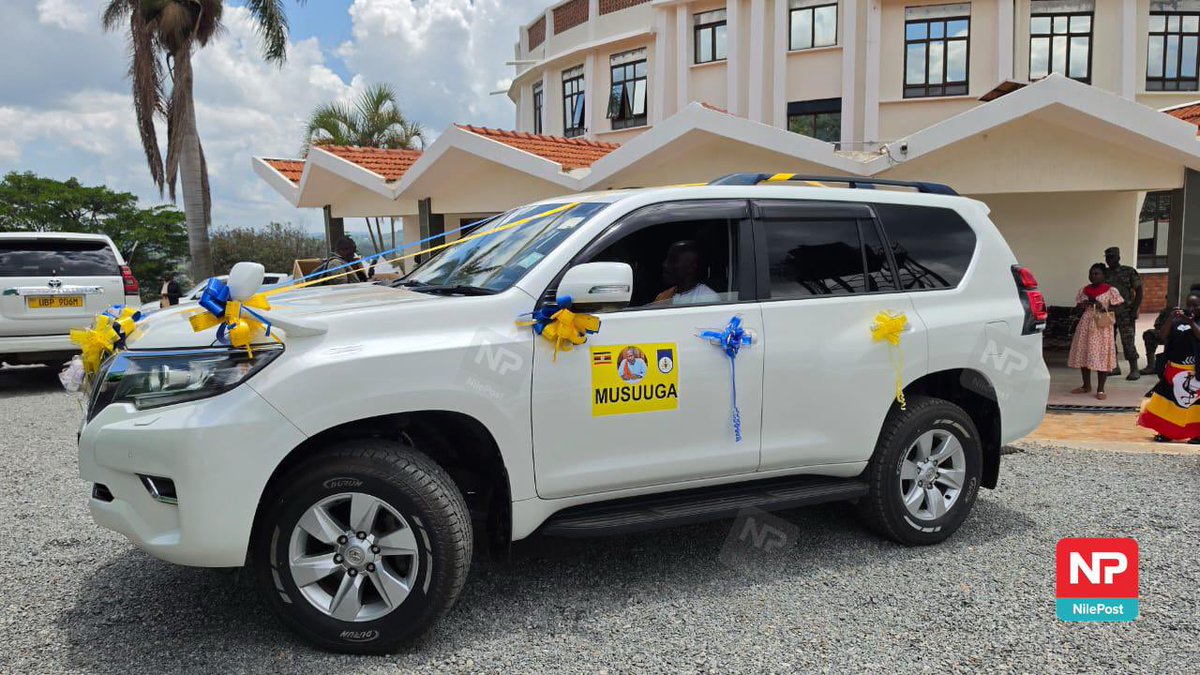 nilepostnews's tweet photo. JUST IN: A brand-new vehicle for Tooro Kingdom’s Chief Prince, Omusuga, has arrived at the palace and is set to be handed over to him. 

@NabimanyaJuliu 

#NilePostNews https://t.co/ibqq9xjrPe