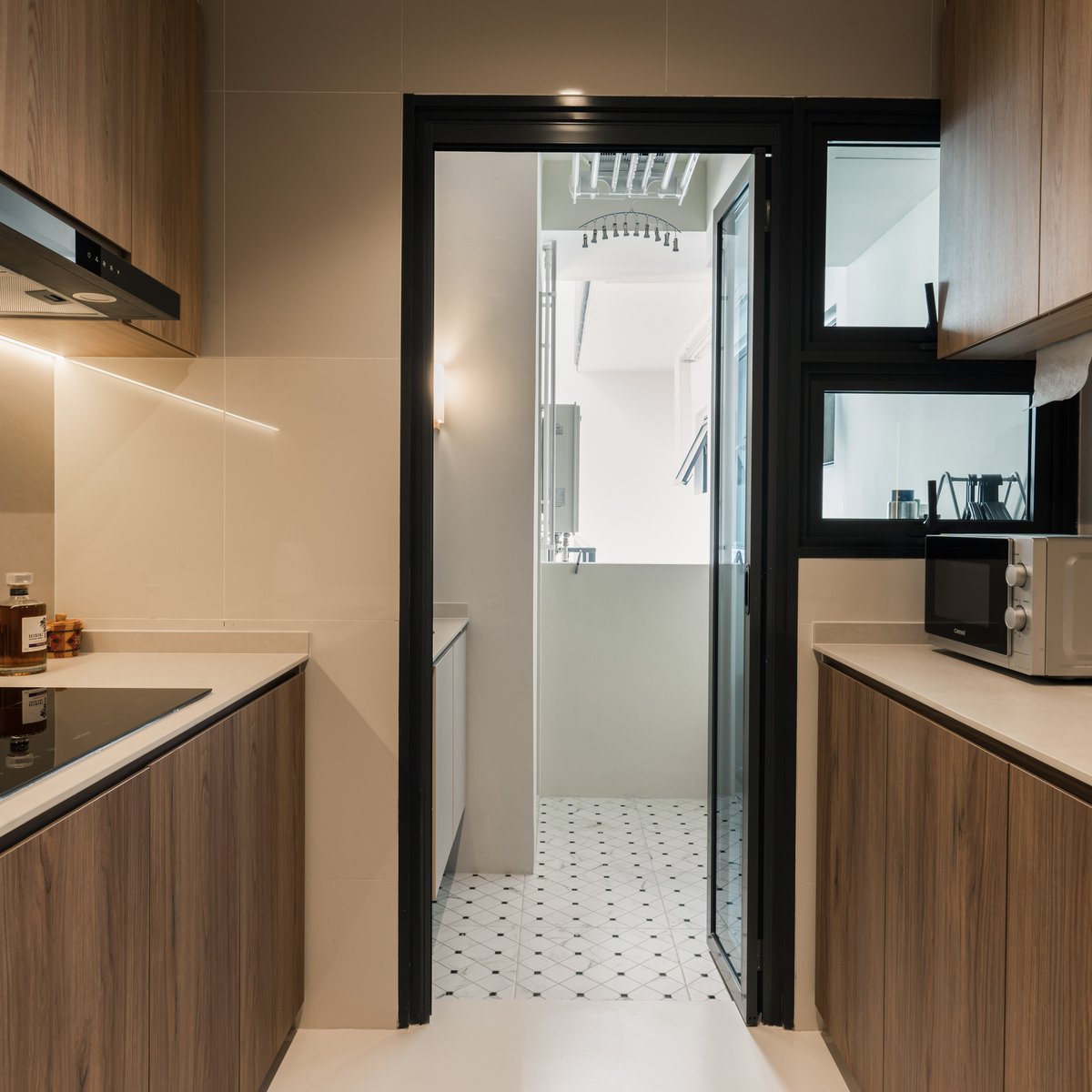 ElizebethCcaah's tweet photo. A home should be more than beautiful—it should elevate everyday living. This Treasure at Tampines residence blends contemporary style with practical design, featuring natural wood textures, custom carpentry, ambient lighting, a functional kitchen, https://t.co/HhBMzreW84