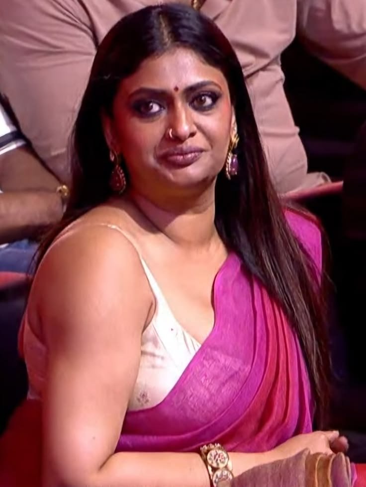 capitdude's tweet photo. Hello guys I'd like to make an announcement 
Naan Inime GEETHU MOHANDAS in adimai aaga vaazha pogiren
There's something she has that makes me weak and low lifey

You can use her pictures and make me do as you will
Thank you. https://t.co/R2phF1G6WV