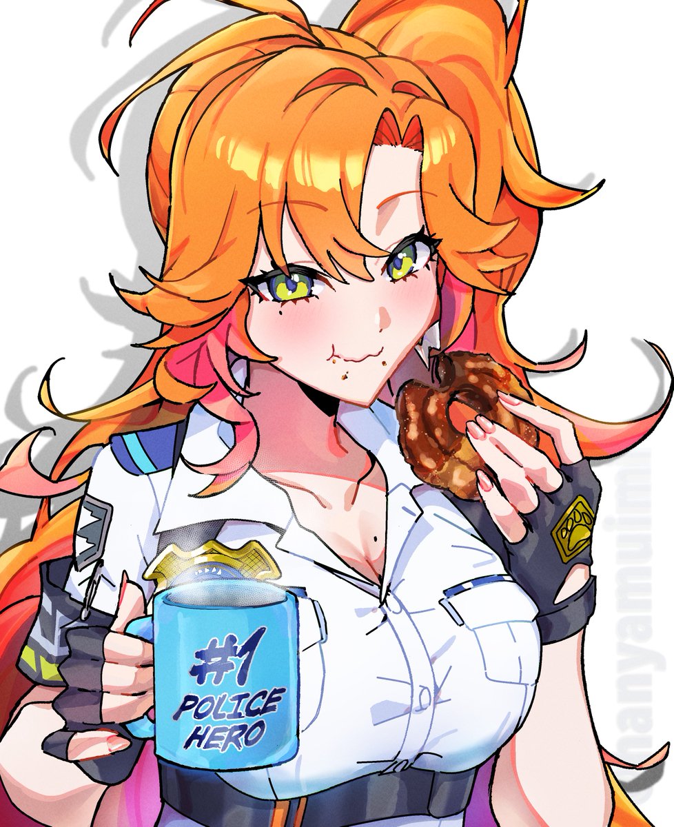 hanyamuimi's tweet photo. Congrats on your debut, Officer Kyoko‼️👮 📢
Btw,do you like your donuts dunked in your coffee?
#キョーコの押収品 https://t.co/GpGqvu8rTQ