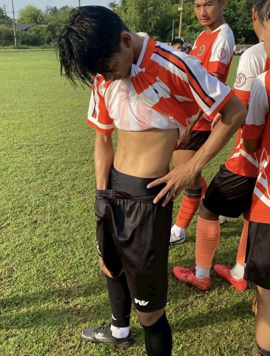 juthawut54's tweet photo. เร็ววว ซ้อมบอลกัน💪⚽️👊
#ขออนุญ��ตเจ้าของภาพแจ้งลบทักข้อความ https://t.co/jxNaTf0F5i
