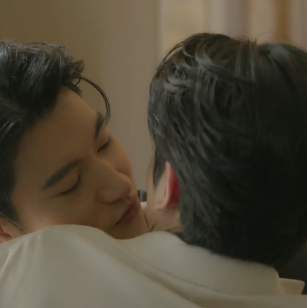 csnxs_'s tweet photo. เอนดูฮีภพกับแฟน(เก่า)อ่ะ ขอพิจุ้บ ๆ หน่อยด้ายม้าย https://t.co/XylBWtSQoz