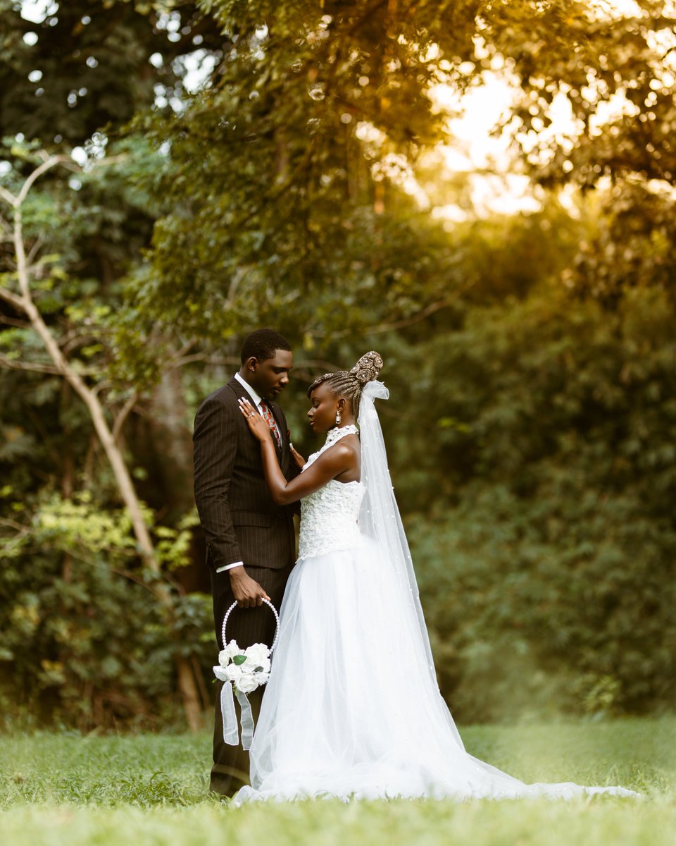 FOTO_CHEF's tweet photo. Some love stories don’t need words. Just light, a little nature and two people choosing each other for life🤍

PS: this is not a real wedding lol
 A collaborative work with my amazing team. 
📸:Foto_chef
Hair: @Lorde_Studios 
Dress: @__nne___ and Mimi(bride)
Groom: @jbmillenial https://t.co/BG7jOoeeR2