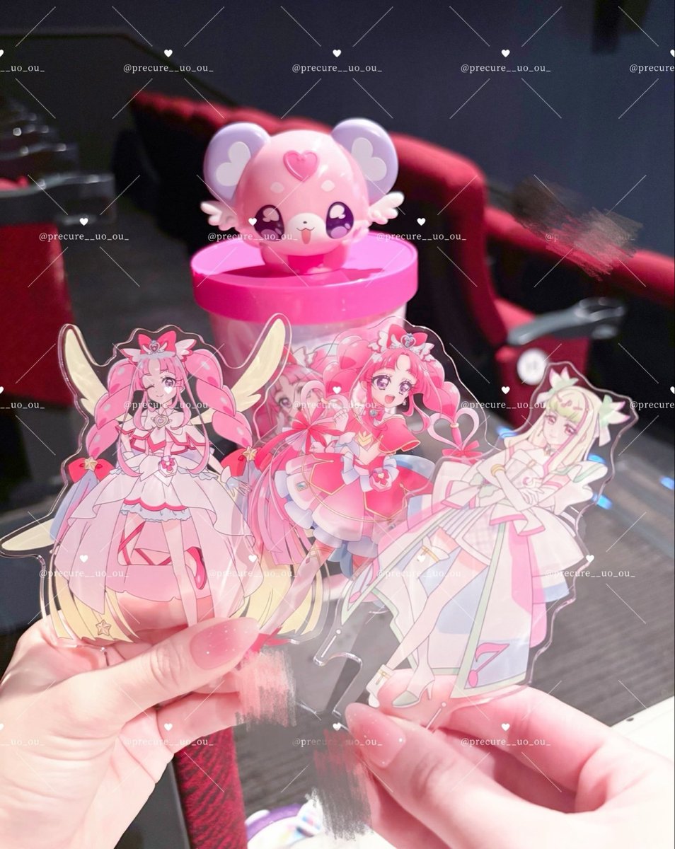 Precure__uo_ou_'s tweet photo. プリキュア好きなリア友ちゃんと
たんぷり映画見てきたよ〜ｯｯ^›⩊‹^♩💕
ポチタン可愛すぎるしストーリーも最高すぎてぶっ刺さりまくって大泣き( ㅠ  ̫ ㅠ )💗🙌🏻💧特典はわんぷりだた🐶♡お友達はキミぷり🎤♡一緒に見れて楽しかった🎀💞 https://t.co/YO1pIJQIPT