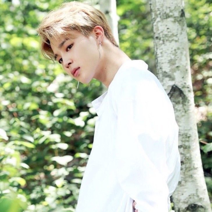 icaughtyouubae's tweet photo. jimin in his 30s                           jimin in his 20s https://t.co/APh7Bh0hn1