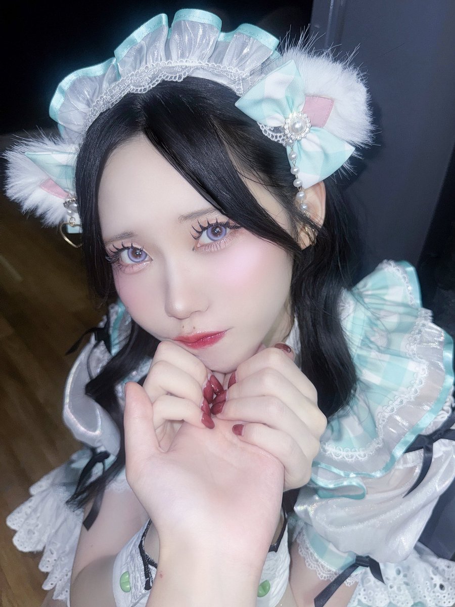 ami_AVAM's tweet photo. もうちょっとだけいてほしいにゃ https://t.co/xpfyhmPVyT