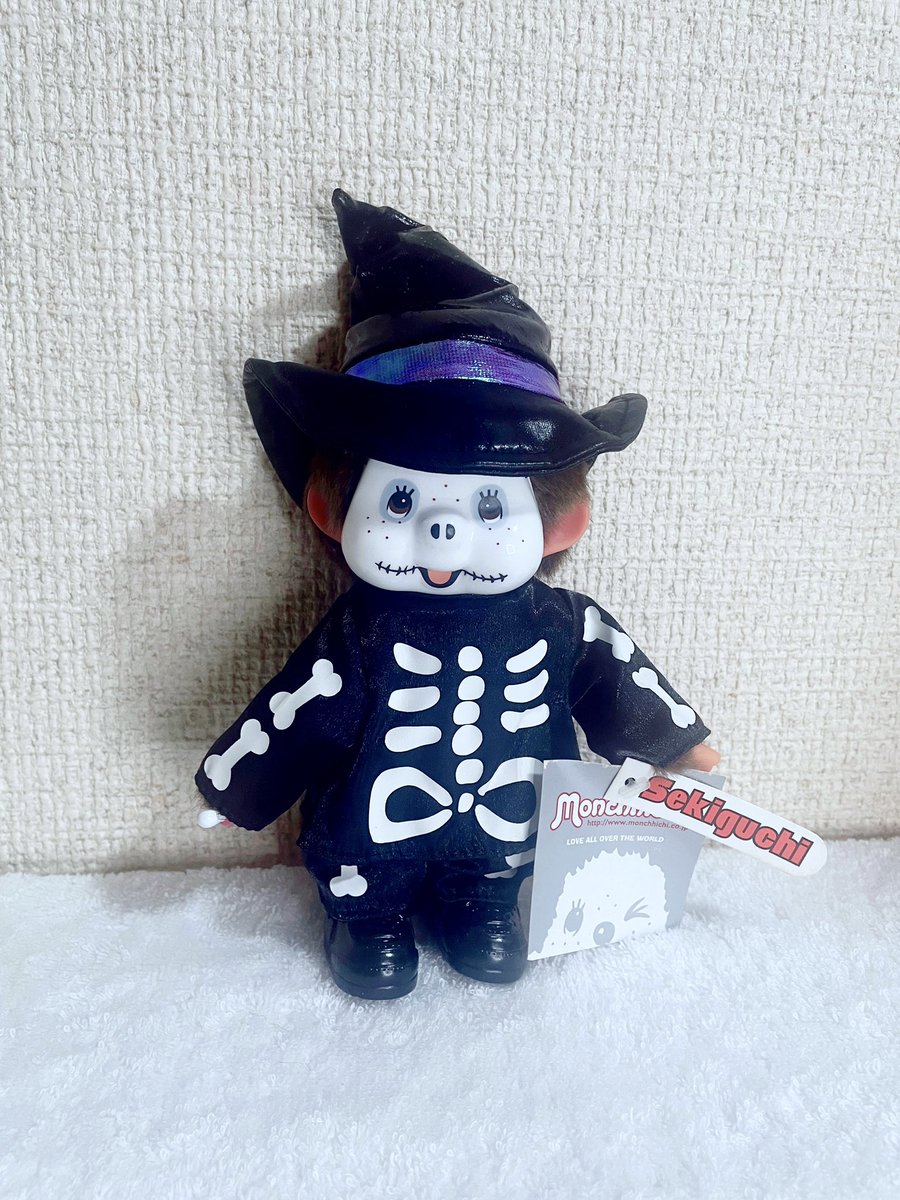 roco_roco777's tweet photo. ハロウィンの衣装を着た
スケルトン モンチッチ。
2008年に発売された子です。
#モンチッチ
#ビンテージ https://t.co/lTxjBZCJ9I