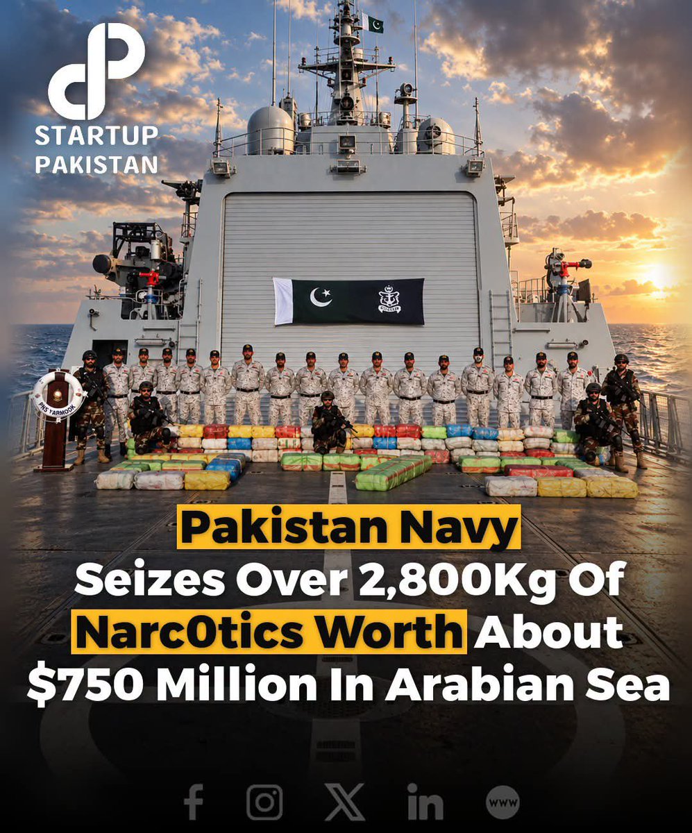 USAMA12J's tweet photo. Pakistan Navy ships HUNAIN and YARMOOK seized narc0tics valued at about $750 million in a joint operation in the Arabian Sea.

During routine patrols, a team intercepted a suspicious boat and found more than 2,800kg of dr*gs in concealed compartments. https://t.co/fUaZhqyzuO