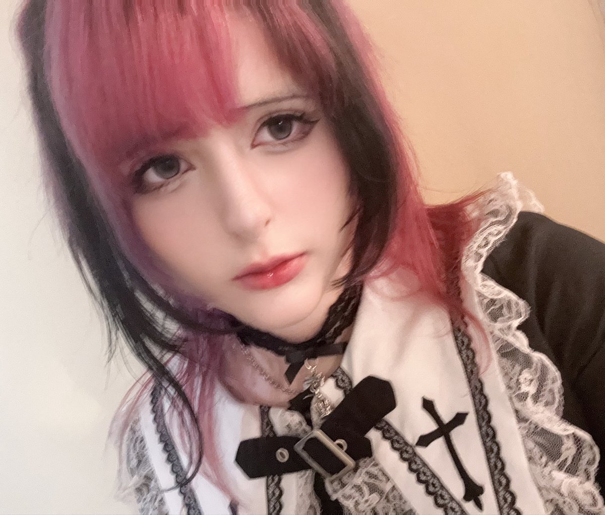 kiikxwa's tweet photo. you vs your oshi 💦 

charmy tactics, I follow. pien… https://t.co/gcIsYQ2F1c