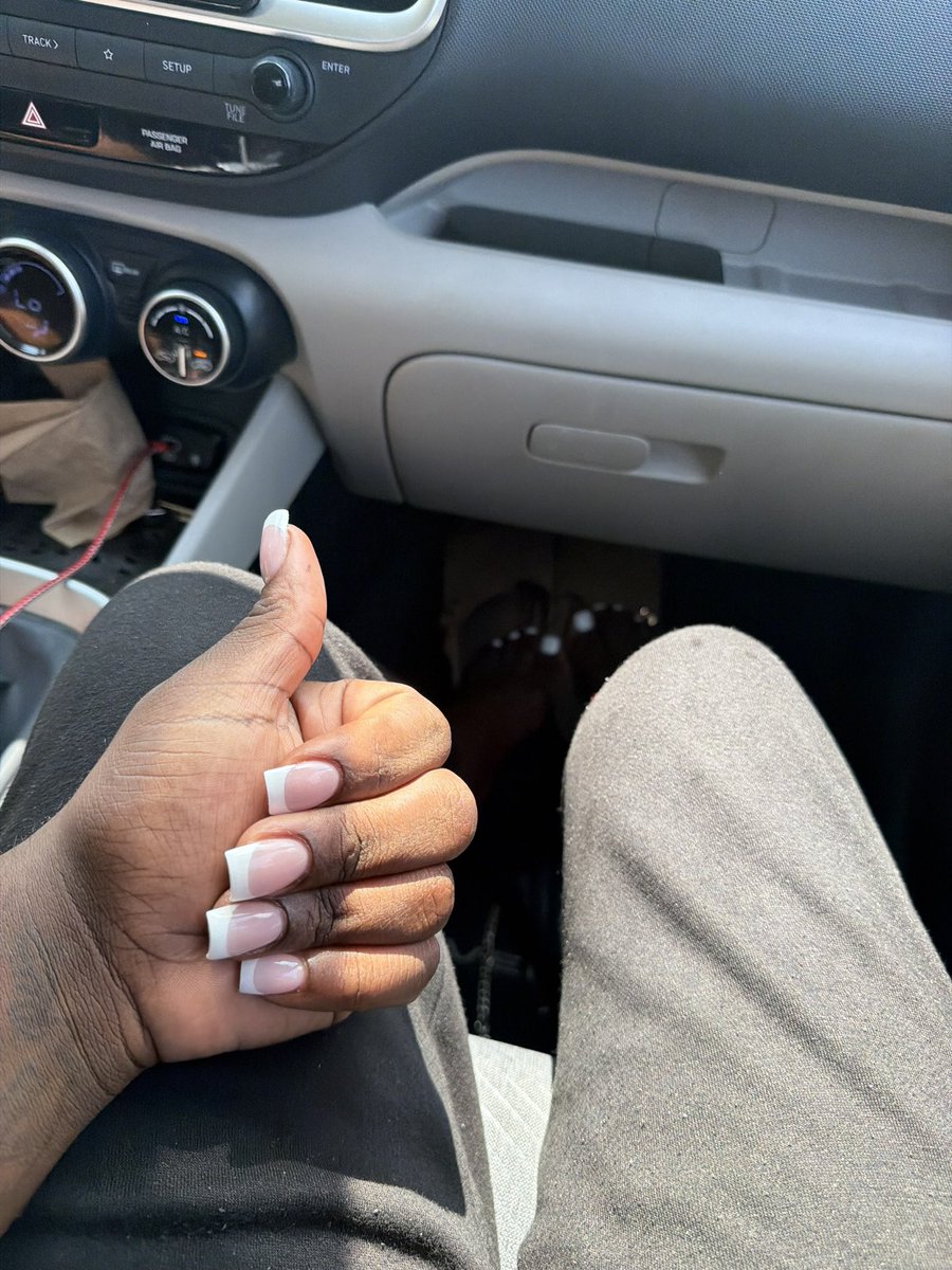 Deethabarbie_'s tweet photo. I loveee nail shop days💅🏾🫧 #feet #feetfetısh #dallastx https://t.co/Y6YdOOGfZD