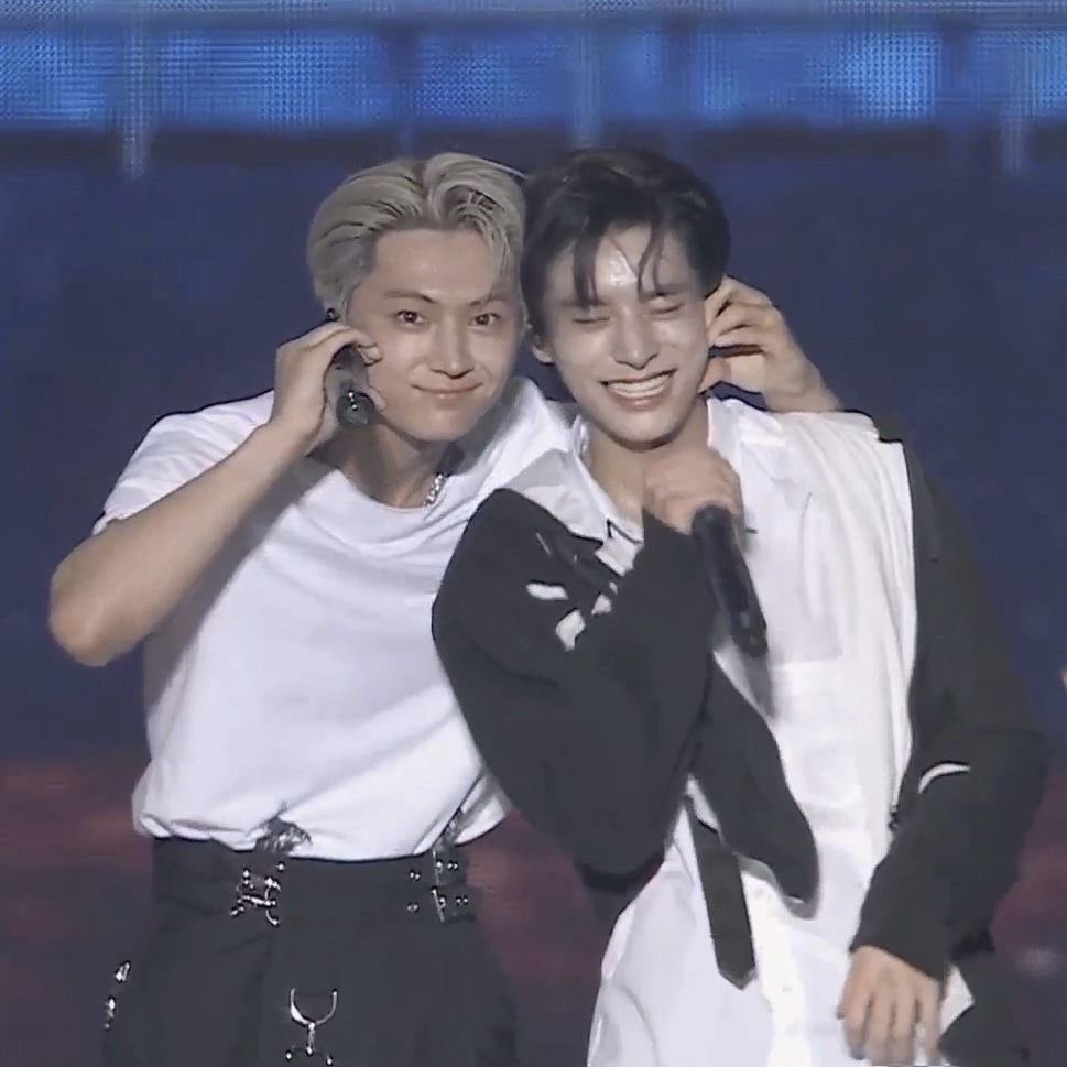eokwjia's tweet photo. 젴젱개좋다 https://t.co/kPrJZ5bey6