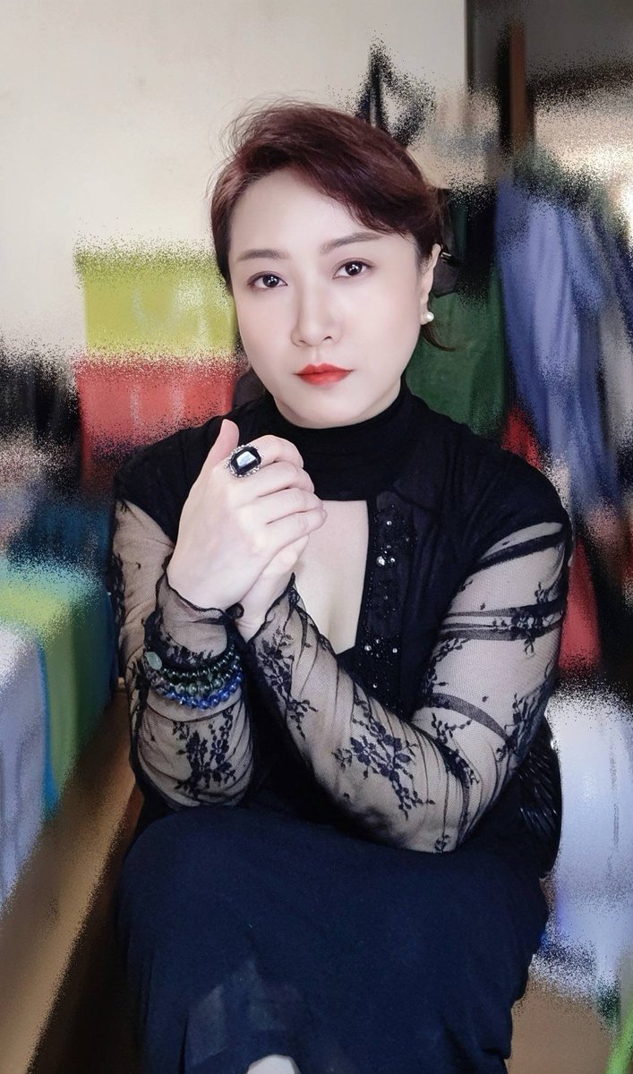 Stoff_L's tweet photo. 已经30+了，年纪大一点以后，反而越来越喜欢简单直接的人。 不喜欢套路，聊得舒服最重要. https://t.co/Ik8pMZqzD6