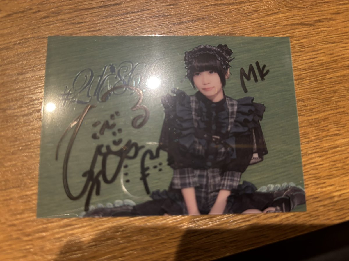 ipkt1993's tweet photo. 生日快乐！！
特典会に来られなくてごめんなさいw
また明日！ https://t.co/JugPIuLMGA