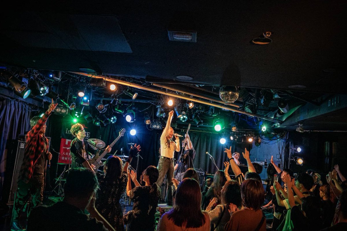 _inVOICE's tweet photo. 2026.9.20 AAR Fes. vol.136
10th Anniversary photos①

思い出をかっこいいお写真に残して頂きました！📸メンバーみんなで選んだ写真をいくつかご紹介致します！

SPECIAL THANKS✨
Photo by @y_ma_0912 

#JanneDaArc
#コピーバンド
#ジャンヌ
#コピバン https://t.co/anOAcmku3V