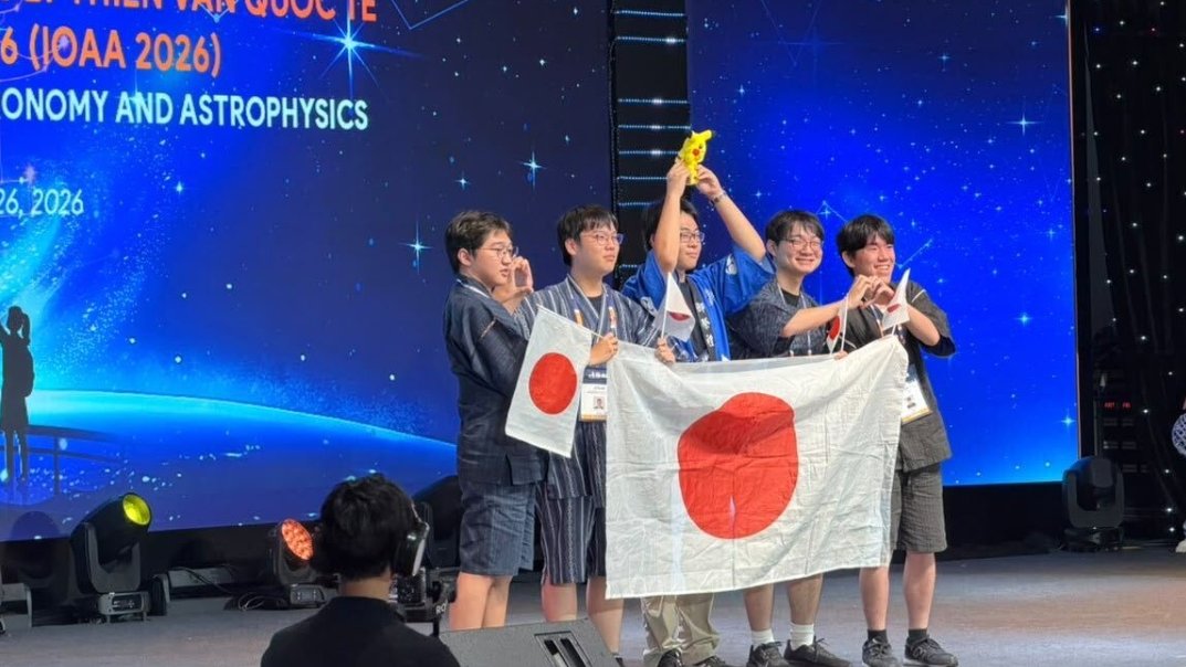 iaojapan's tweet photo. #IOAA2026 開会式が行われています💫
日本チームも壇上に上がりました🇯🇵

#IOAA #天文学オリンピック https://t.co/hLsSrumZZS