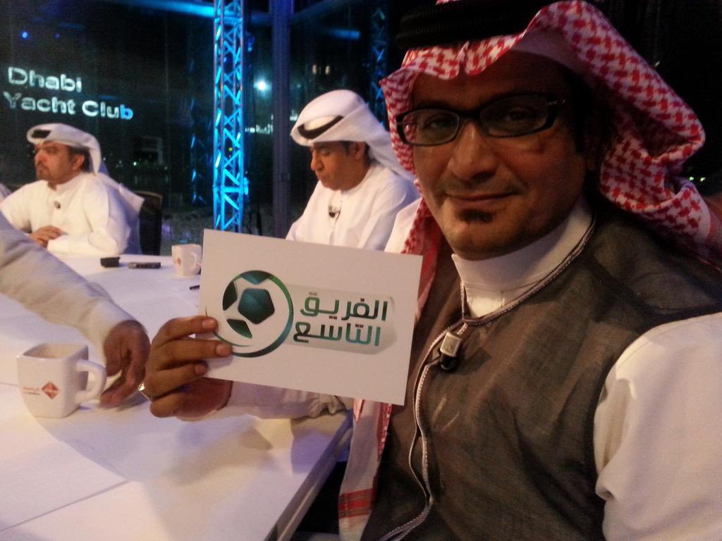 Alshaibani_9's tweet photo. أشخاص مغمورون، لم يكن لهم في الساحة حضور ولا وزن
أطعمتهم الإمارات من خيرها، وفتحت لهم شاشاتها وأبوابها، ومنحتهم منبراً لم يكن ليكون لهم لولاها

لاعب فشل في الملاعب، فاحتضنته شاشاتنا،
وآخر لم يكن له حضور إعلامي، فصنعنا له حضورًا من منابرنا

واليوم، بعدما اشتدّ عودهم بفضل ما وجدوه في الإمارات، لم يجدوا ردّ الجميل إلا بالتطاول علينا ورمينا بلا سبب

هكذا يكون جزاء الإحسان عند بعض النفوس ‼️

"إذا أكرمتَ الكريمَ ملكتَه،
وإذا أكرمتَ اللئيمَ تمردا"