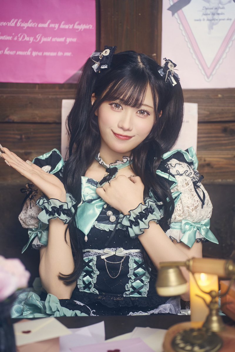 pixel_ribbon's tweet photo. Pixel Ribbon 16th Music💌
『#お忘れものは恋ですか？』

🎀新ビジュアル公開 2人目🎀

｡ﾟ•┈ ┈ ┈ ୨♡୧ ┈ ┈ ┈•ﾟ｡

橋本恵菜 (Hashimoto Meguna) 

グリーン担当 

2006.6.20 (20) 

💚：＠meguna_pxrb 

「君のこと独占させて？🗝」

｡ﾟ•┈ ┈ ┈ ୨♡୧ ┈ ┈ ┈•ﾟ｡

#PixelRibbon #ピクセルリボン #ぴくりぼ 
#橋本恵菜 #めぐにゃ