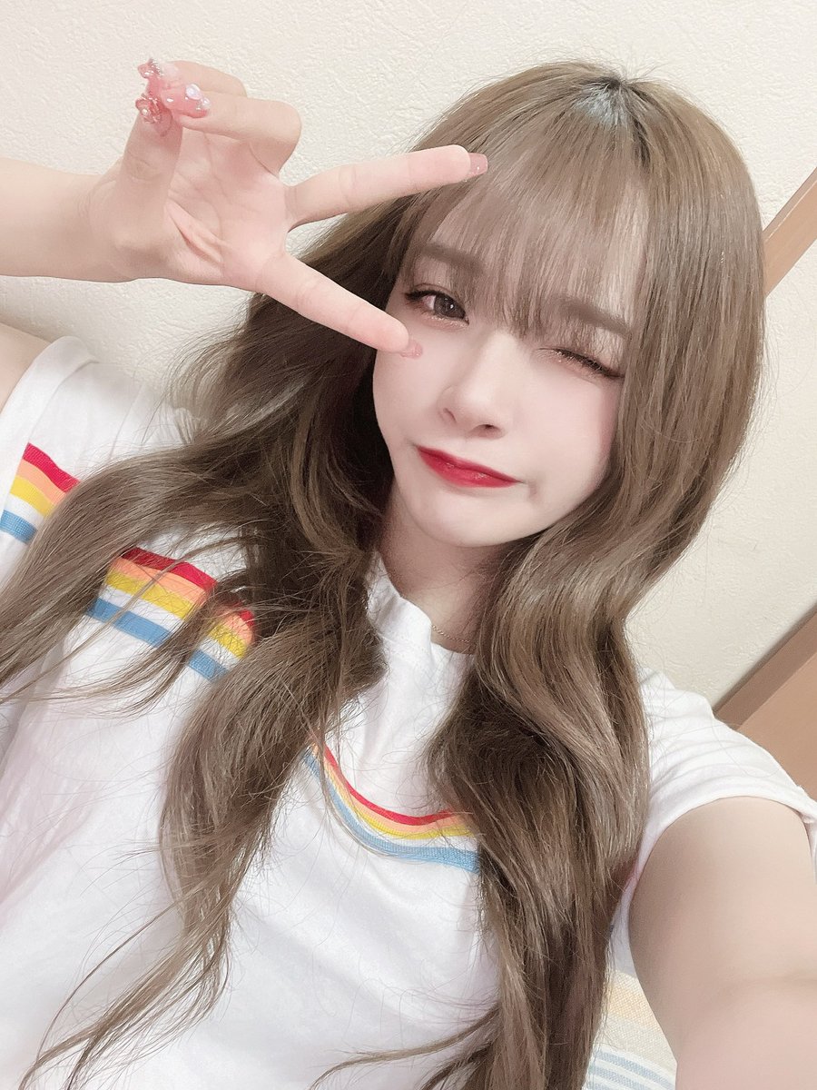 MqlRa_'s tweet photo. 【明日の告知📣】

◤◤ 2026年9月27日(日) ◢◢

明日はみんな大好きりっちらんど上尾店様にしんのすけさんとW来店します❤️‍🔥

今日と明日2日間しんのすけさんと同時来店✨

今日も、もちろんノンデリでした☺️
まぁ通常運転ですね🤣

私誕生日なのに、、、

大事なことなのでもう一度言います

ワタシ誕生日ナノニ、、、

明日こそ優しくされたい
パチスロにも😙

📝抽選は【オンライン抽選】
⏰締切は 9:30まで
お忘れなくチェックしてくださいね🫡✨

#PR