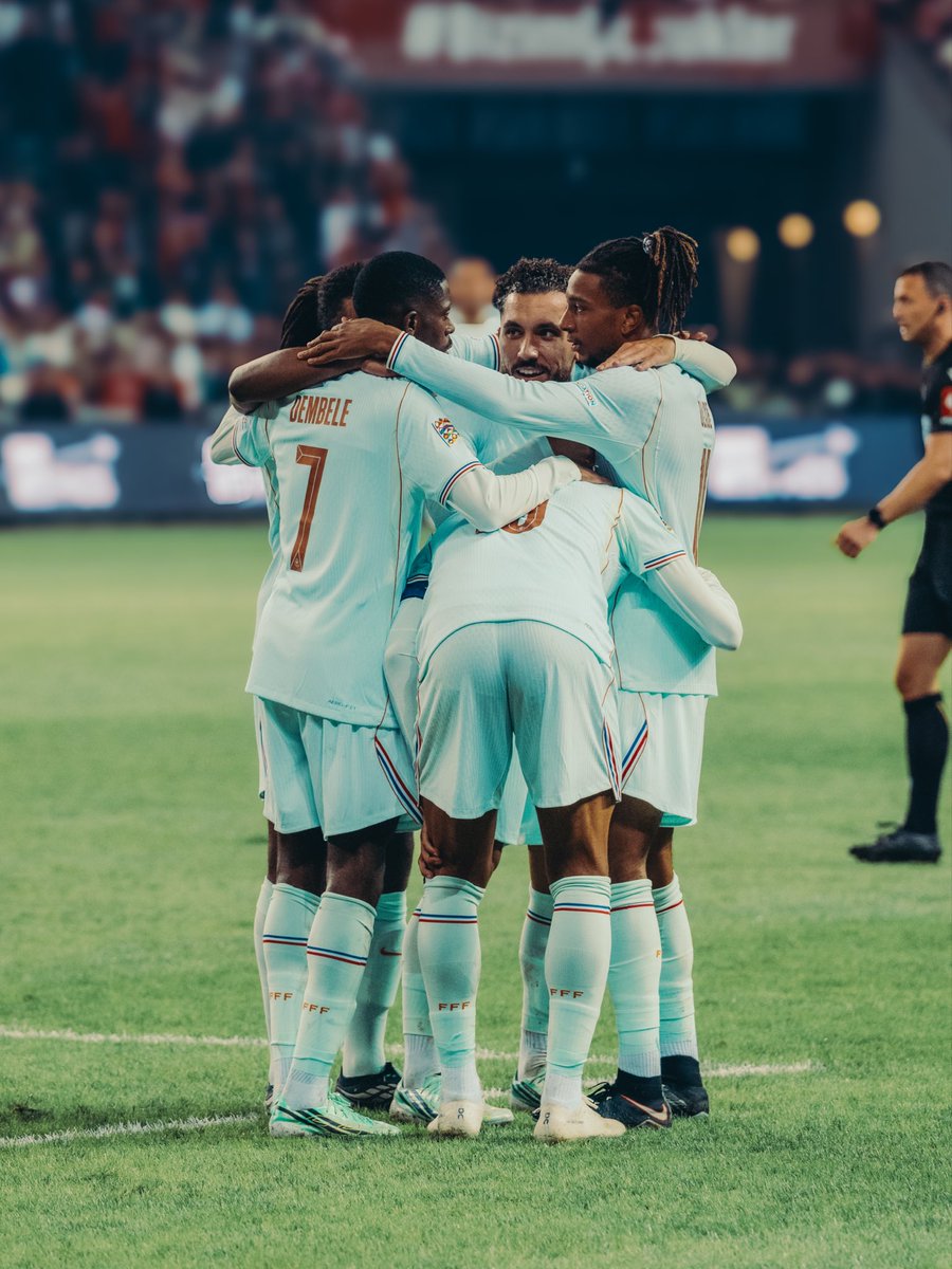 rayan_cherki's tweet photo. Une victoire pour bien commencer l’aventure🤙 https://t.co/dQKH7EGoSX