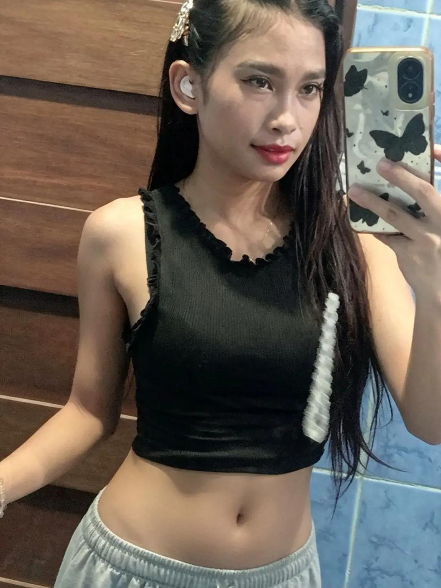 felyx0x0's tweet photo. 🥵 https://t.co/FJAVakJQCc