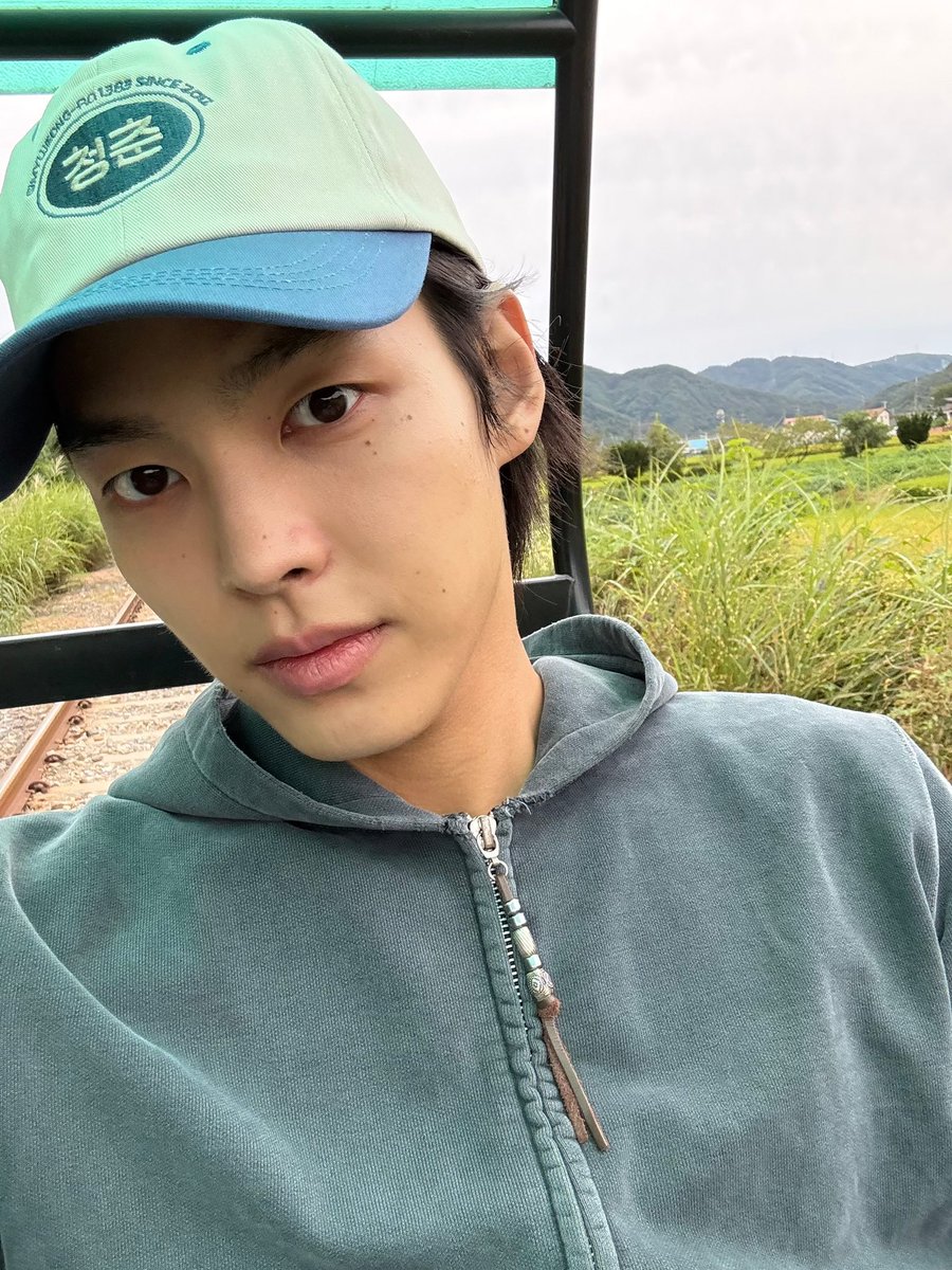 rqoerc's tweet photo. 추석선물너무좋고... 얼굴진짜개좋다😁😁 https://t.co/7RzFxulowv