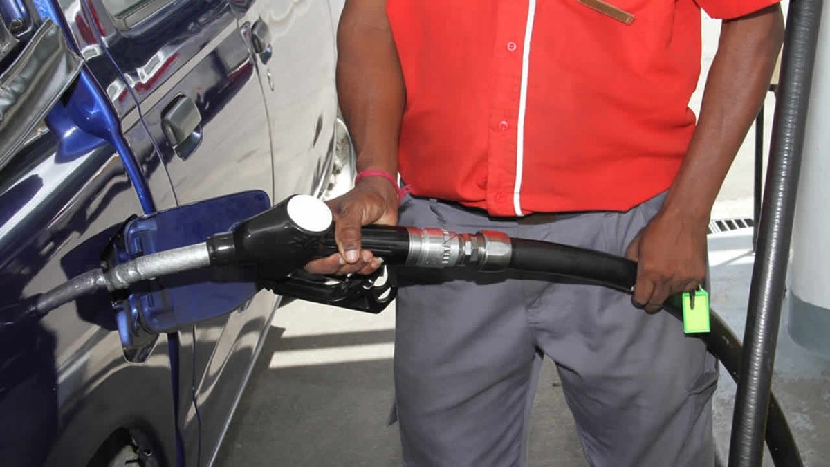 defimediainfo's tweet photo. Carburants : le prochain rendez-vous du PPC peut faire grimper la facture https://t.co/ZyVX3qL8t4 #Carburants #PPC #Maurice #PrixDesCarburants #Augmentation https://t.co/I47YJzU2oJ