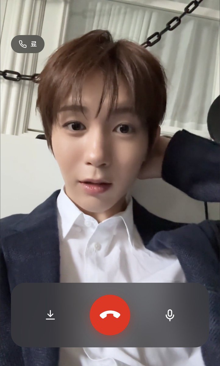 snensxl's tweet photo. 이런 아저씨 좋아할래? https://t.co/OXVeLNDgzr