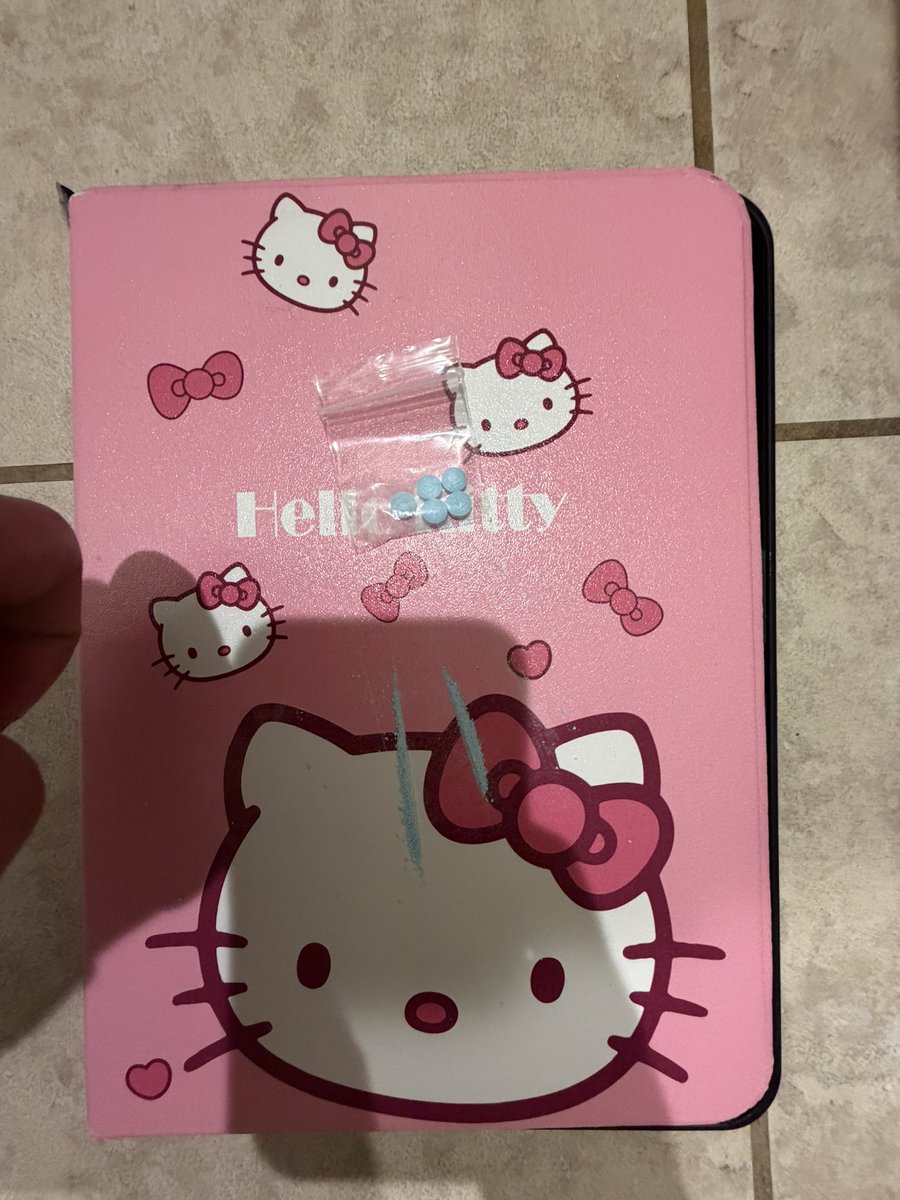 uluvvMalilbu's tweet photo. Who’s also up trynna gts lol
#drugtwt #nsfwtwt #drugs #m30 #blues #hellokitty #selling #sextapes #headvides #amateur #white https://t.co/W3eeSA3YZt