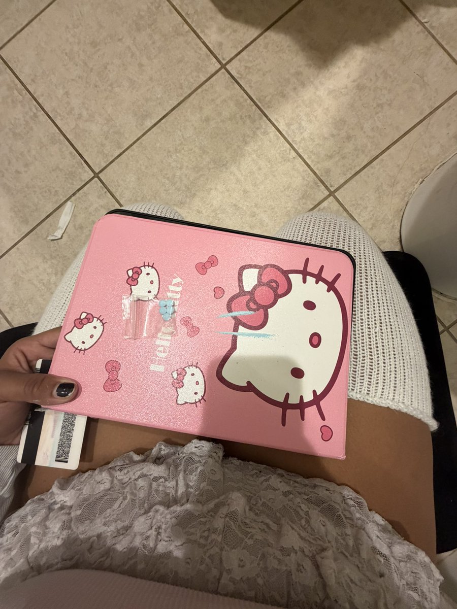 uluvvMalilbu's tweet photo. Who’s also up trynna gts lol
#drugtwt #nsfwtwt #drugs #m30 #blues #hellokitty #selling #sextapes #headvides #amateur #white https://t.co/W3eeSA3YZt