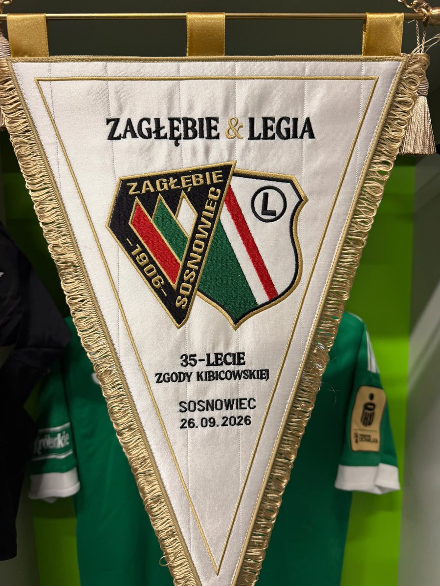 LegiaWarszawa's tweet photo. Legia i Zagłębie 🎵

🔜 #ZSOLEG https://t.co/rwffWsLNKo
