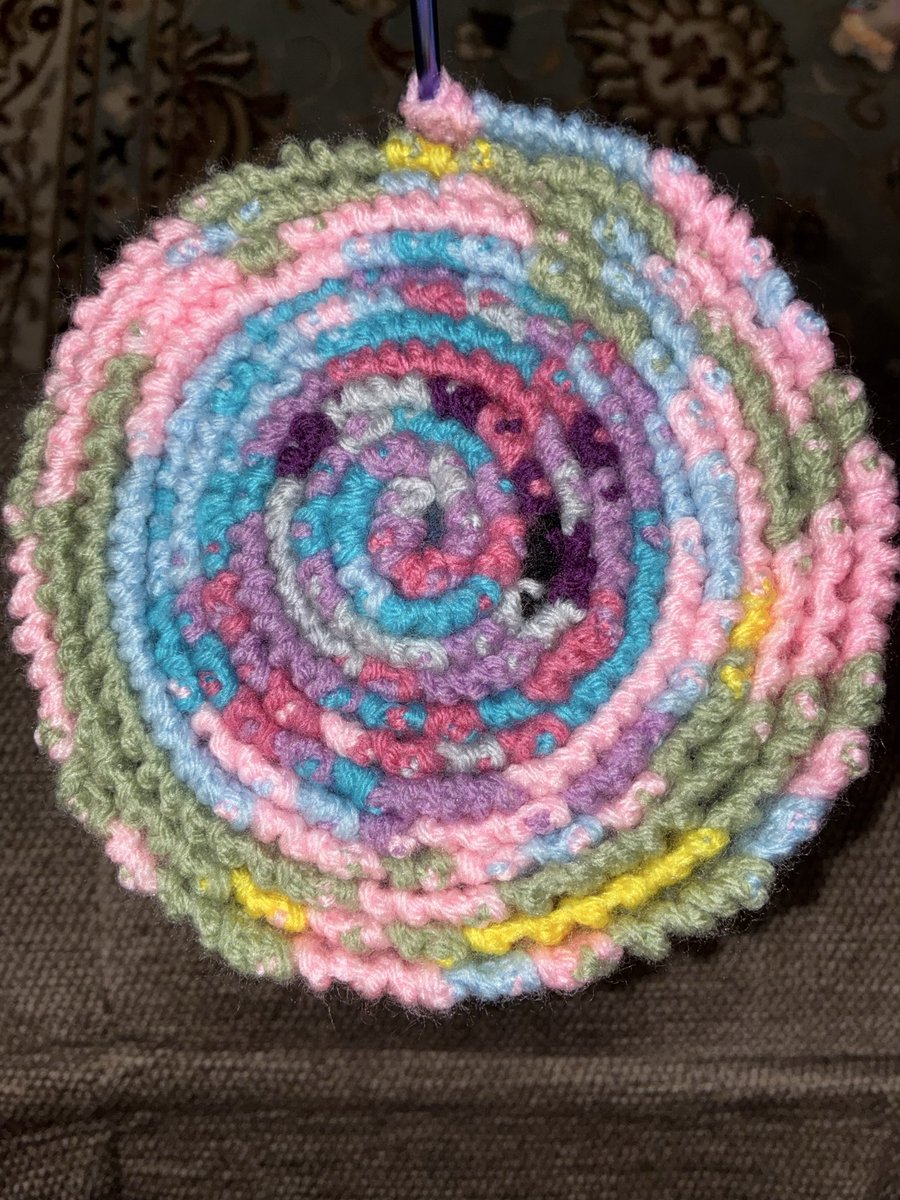 S_Stitcher's tweet photo. Wessagussett DewPoint & Temperature Tippet; knit; Day268; Dew Point 52°; Temp 60°; X
.
#WessagussettDewPoint &TemperatureTippet; #knit; #Day268; #DewPoint52°; #Temp60° #X https://t.co/WUjUYCw0uG