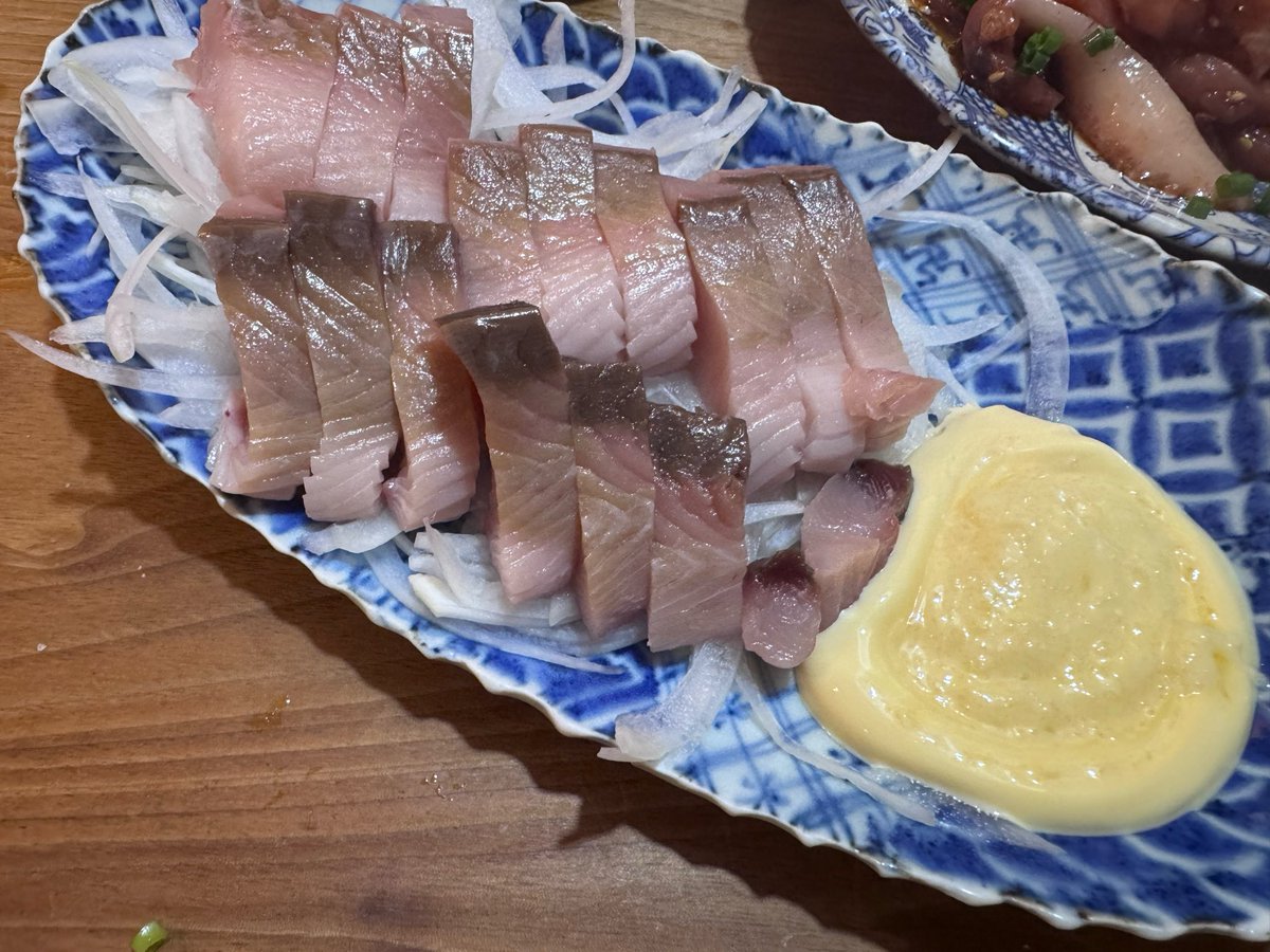yoshimogi8's tweet photo. 嫁様が出張中=チートデイ

キノコソテーのサラダ
鳥羽周作氏のガーリックライス
インソンソン氏のメイラードサミュエルポテト
のワンプレート
中村和成氏のオニオングラタンスープ
余ったもも肉でたたき
昨日食べられなかったハガツオ
昨日食べられなかった鮪はユッケで

やりすぎたな😅乾杯🍻 https://t.co/3YYMAi2xRk