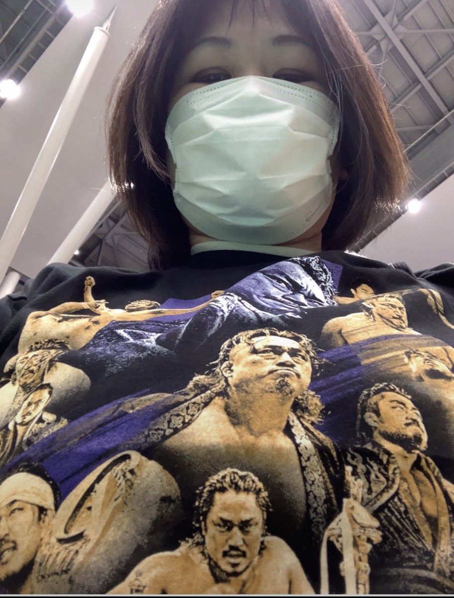 510megumin's tweet photo. 少し前のTシャツですが、２０周年Tシャツ大好きです。
明日のタイトル戦頑張ってください。
#トーショピ https://t.co/8mMoCF7Wm6