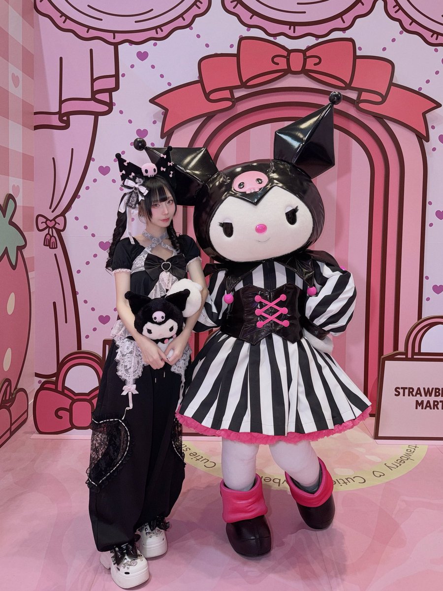 _104channn's tweet photo. クロミちゃんだーいすき🫶🖤 https://t.co/rSnlGINcPq