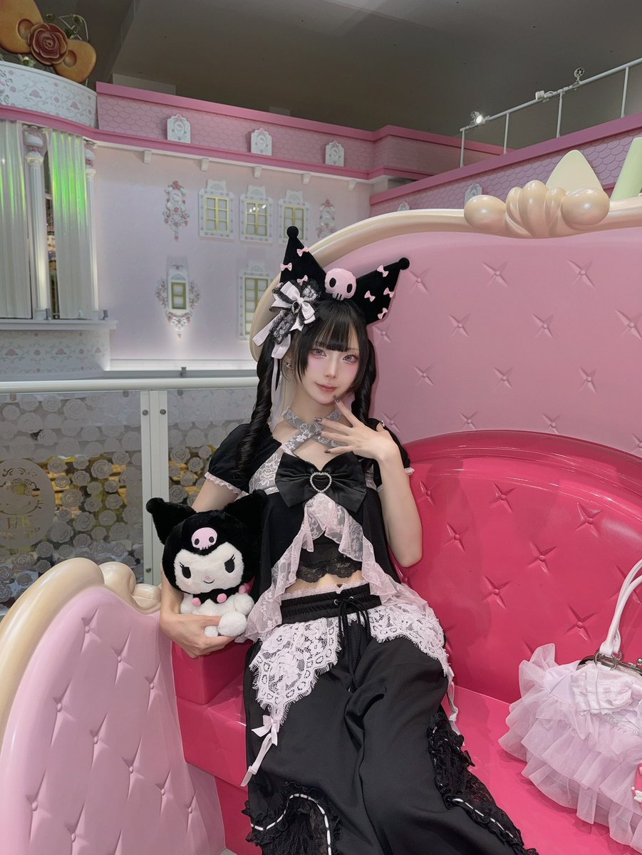 _104channn's tweet photo. クロミちゃんだーいすき🫶🖤 https://t.co/rSnlGINcPq