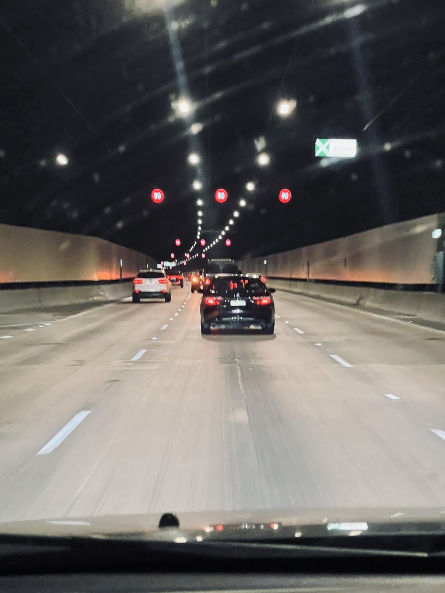 NIRAVRAVAL5's tweet photo. 夜のドライブ🚗🌙
静かな夜道を走る時間も、なんだか好き✨ https://t.co/awUV7udxvC