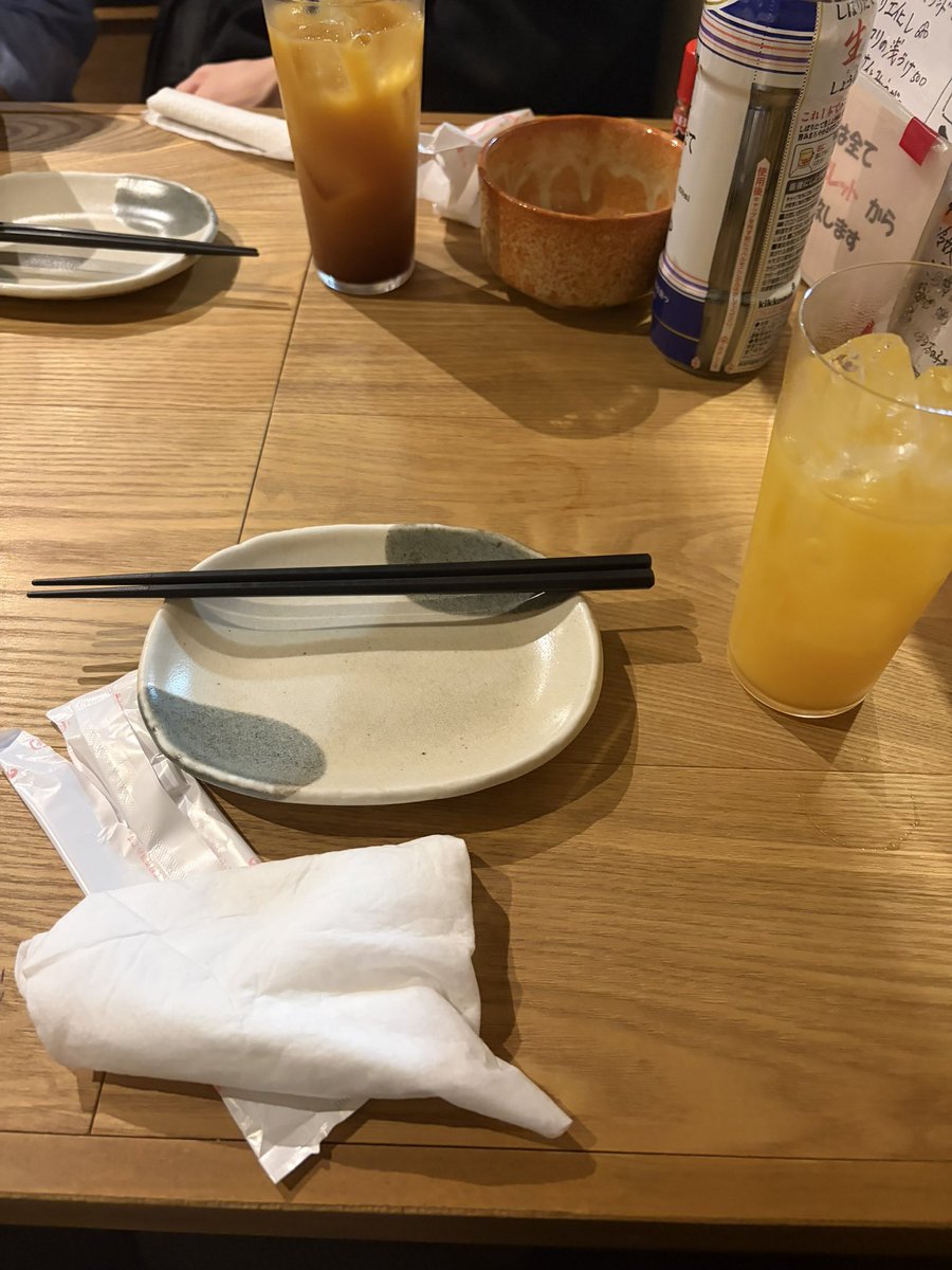 seele_39's tweet photo. ライブ成功!打ち上げなう https://t.co/eI8GtsA5KX