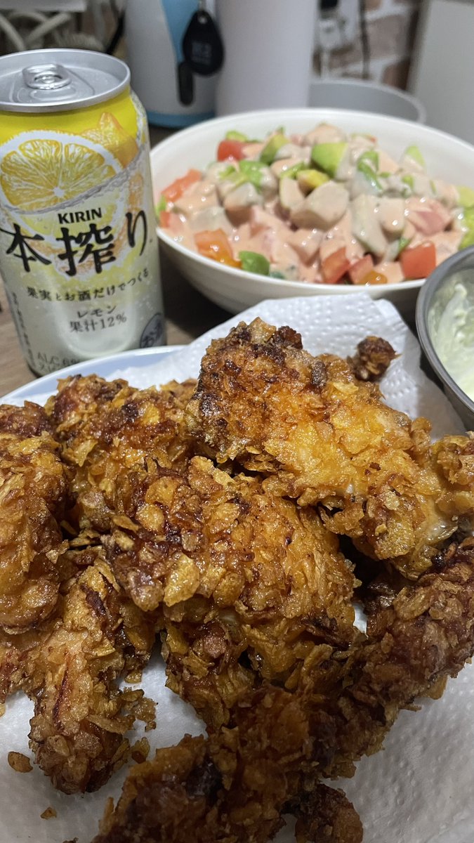 OMARUO_04's tweet photo. 今夜はひとり飲み会じゃーあ‼️‼️

全部手作り😤超オリジナルで���ったアボカドソース美味すぎて自画自賛🥑💕 https://t.co/51gaFneGxK