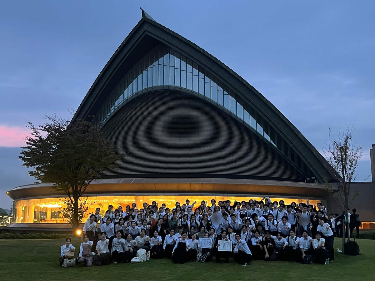 chorglanze's tweet photo. 【中部大会終了✨】
先ほど中部大会が終了しました！
グランツェは金賞・福井市長賞をいただき、全国大会への出場が決定しました🏆

この結果に甘んじることなく、より一層精進してまいります。
今後とも応援よろしくお願いいたします。 https://t.co/0juveMgfaE