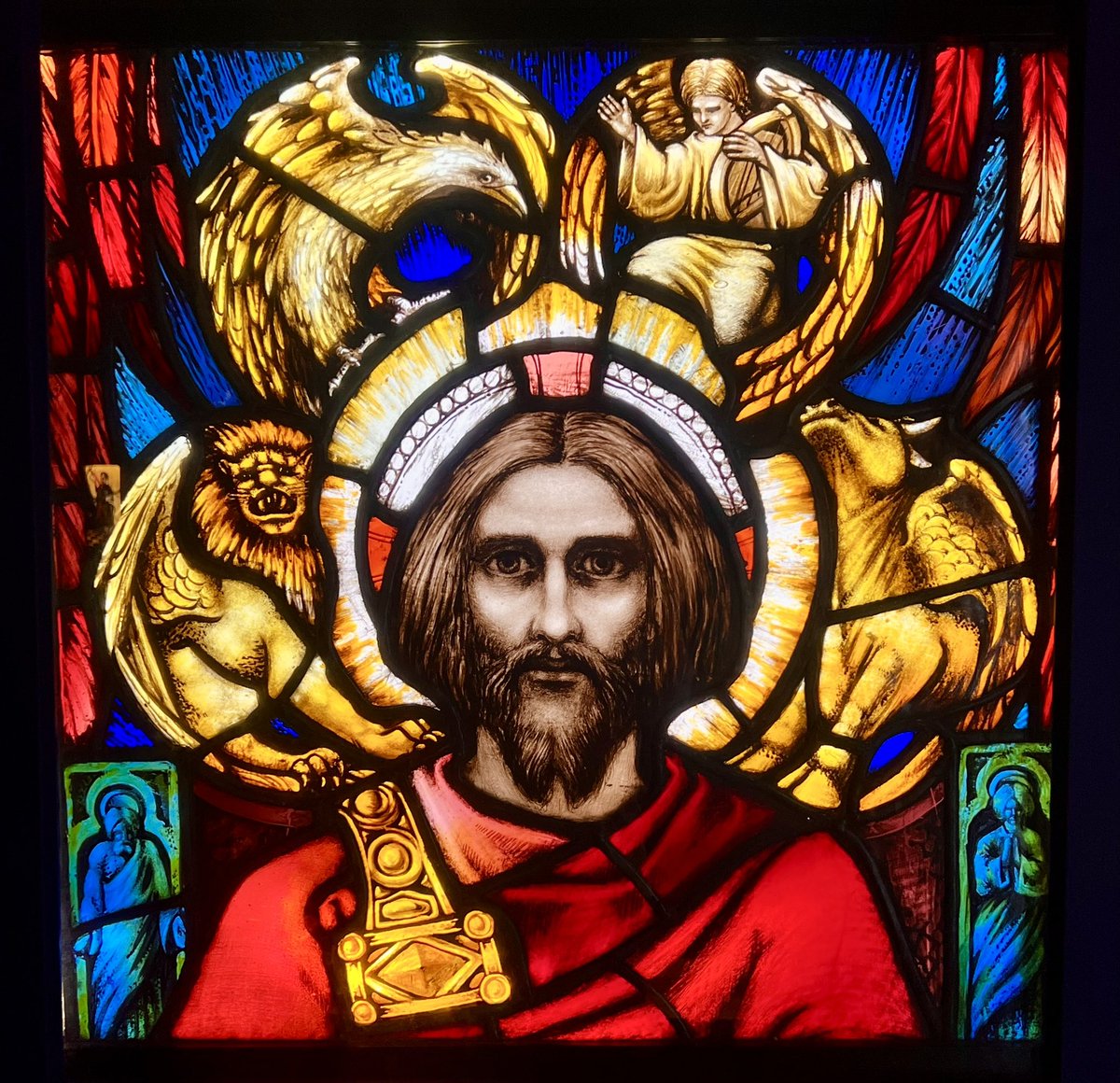 MarkODoherty66's tweet photo. @DailyPicTheme2 A Harry Clarke stained glass window.
#UpliftingColours #DailyPictureTheme https://t.co/YtIZepeeV7